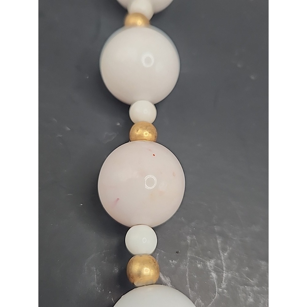 Vintage Signed VA Chunky Beaded Acrylic Necklace White/Goldtone/ Pale Orange 31" - Picture 10 of 16